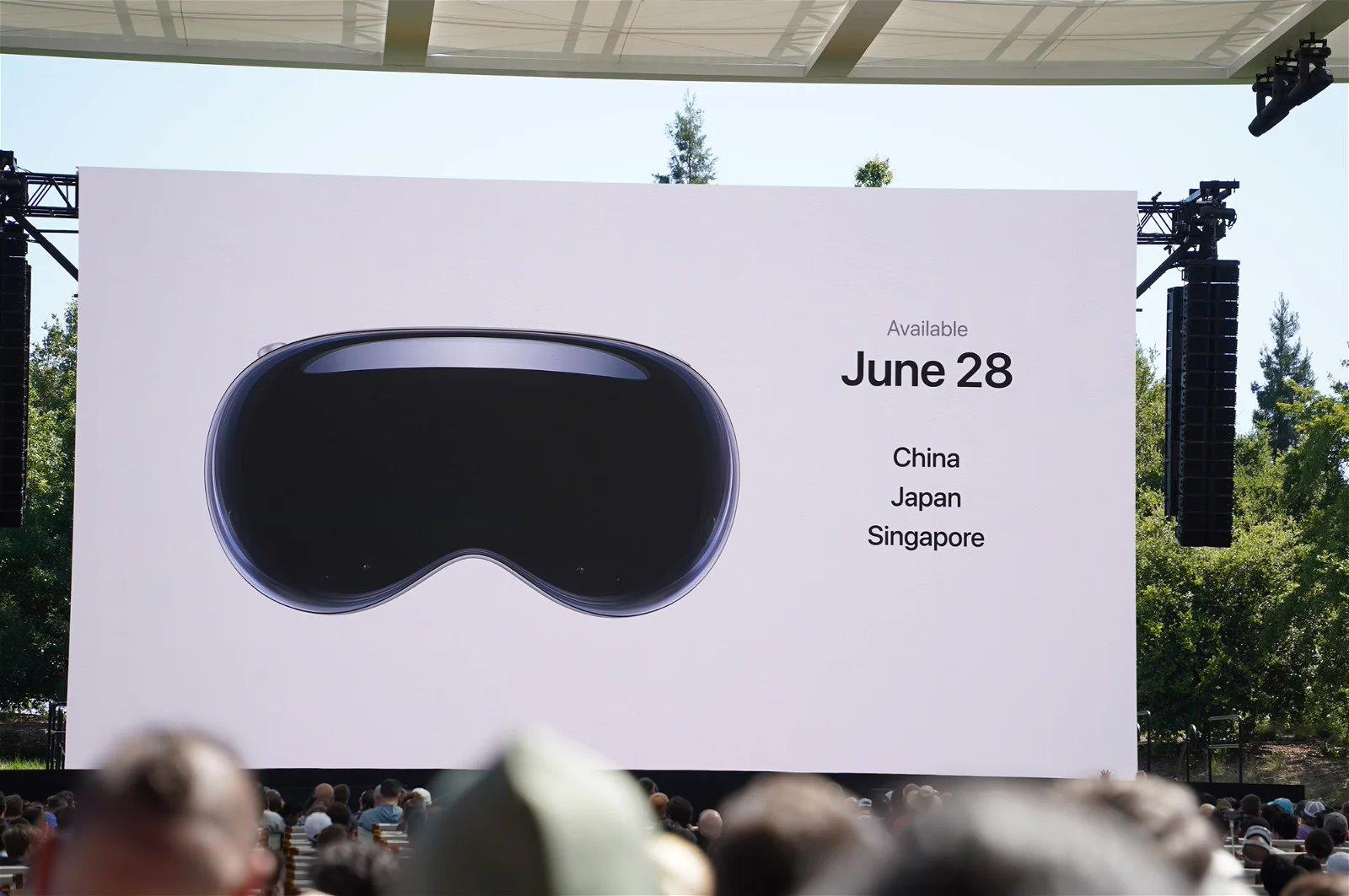 苹果visionOS 2发布：改进Mac虚拟屏，旅行模式支持火车-apple vision pro官网价格