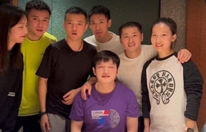 王楚钦粉丝曝粗口，邓亚萍点评一针见血，27岁前国乒选手遭网曝-王楚钦乒乓球运动员简历图片