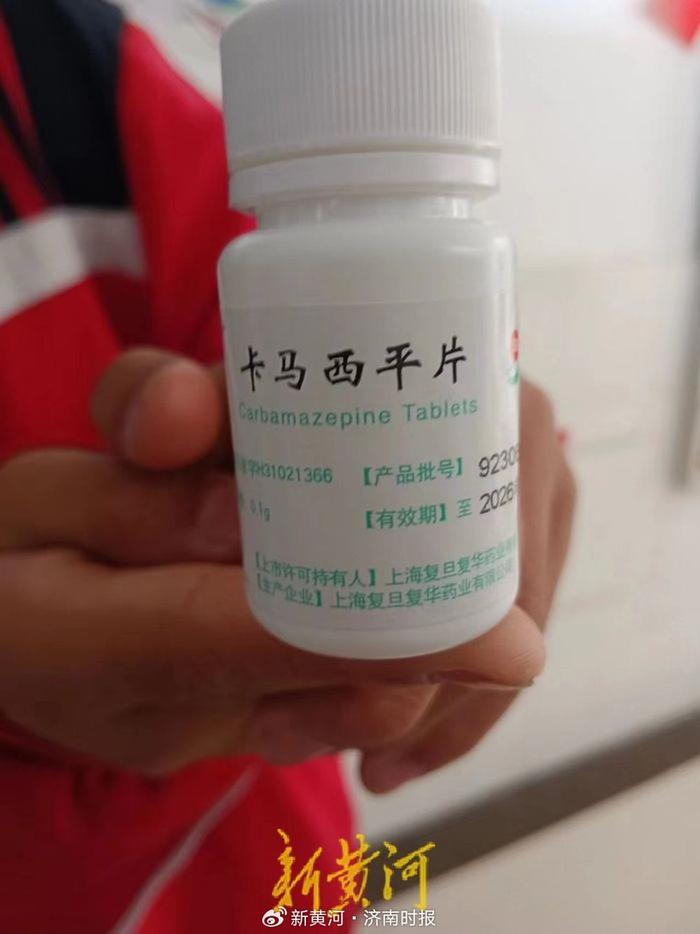 初中生课堂“嗑药”致昏迷进ICU，安达市市场监督管理局回应-初中生课间离奇死亡视频