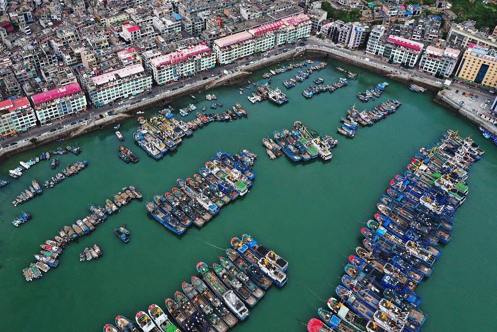超强台风“格美”预计明天登陆福建 疏散千余艘船舶-台风黑格比视频