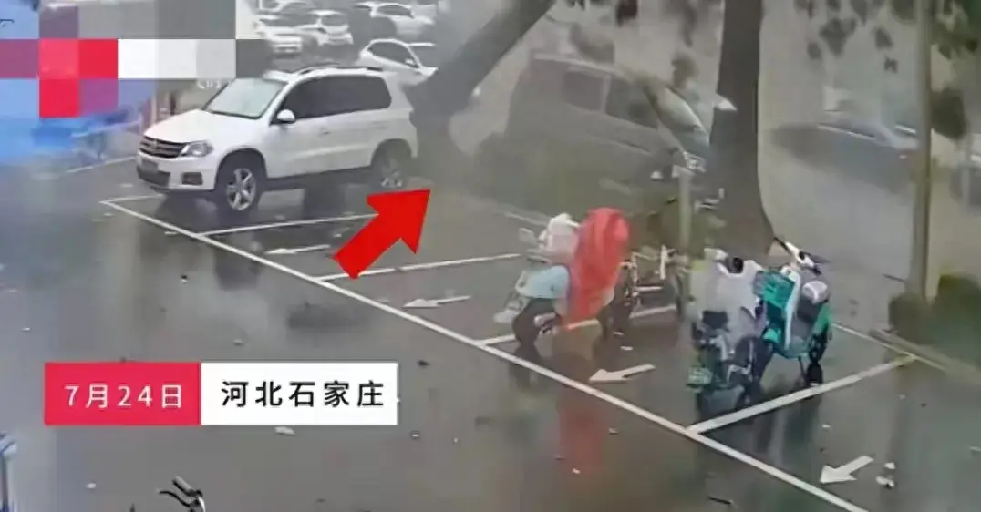 炸裂！石家庄狂风暴雨肆虐，城市瞬间变“战场”！这雨下得太猛了-石家庄暴雨持续多久