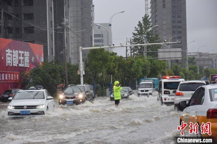 河南多地暴雨 10地市启动防汛四级应急响应-河南暴雨应对方案最新