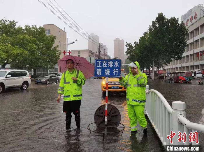 河南多地暴雨 10地市启动防汛四级应急响应-河南暴雨应对方案最新