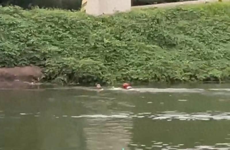 男子因琐事跳河轻生 北京通州消防成功救人-通州跳河溺亡人员最新消息