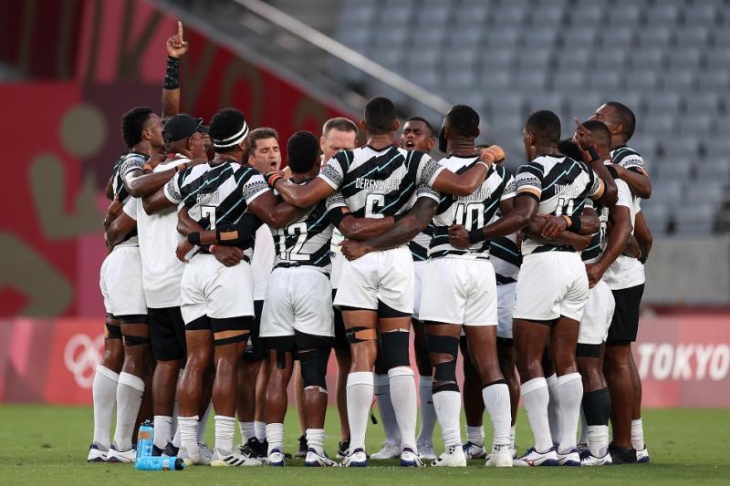 斐济七人橄榄球队奥运卫冕，这是一支搭乘运冻鱼货机到东京的队伍-斐济英式橄榄球