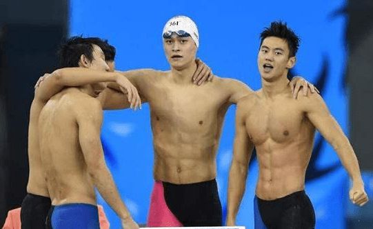 泪洒直播间！孙杨首谈退役话题，获菲尔普斯力挺：一定能够回归-孙杨会退役