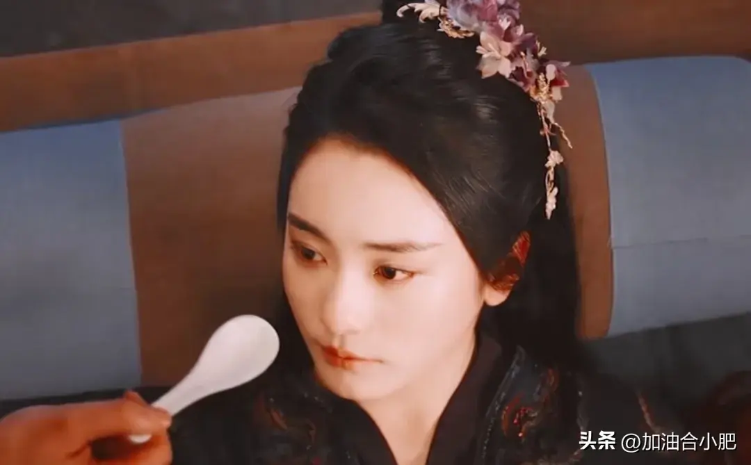 《少年白马醉春风》看懂易文君一生嫁3个男人，才知叶鼎之有多惨-少年白马醉春风主角