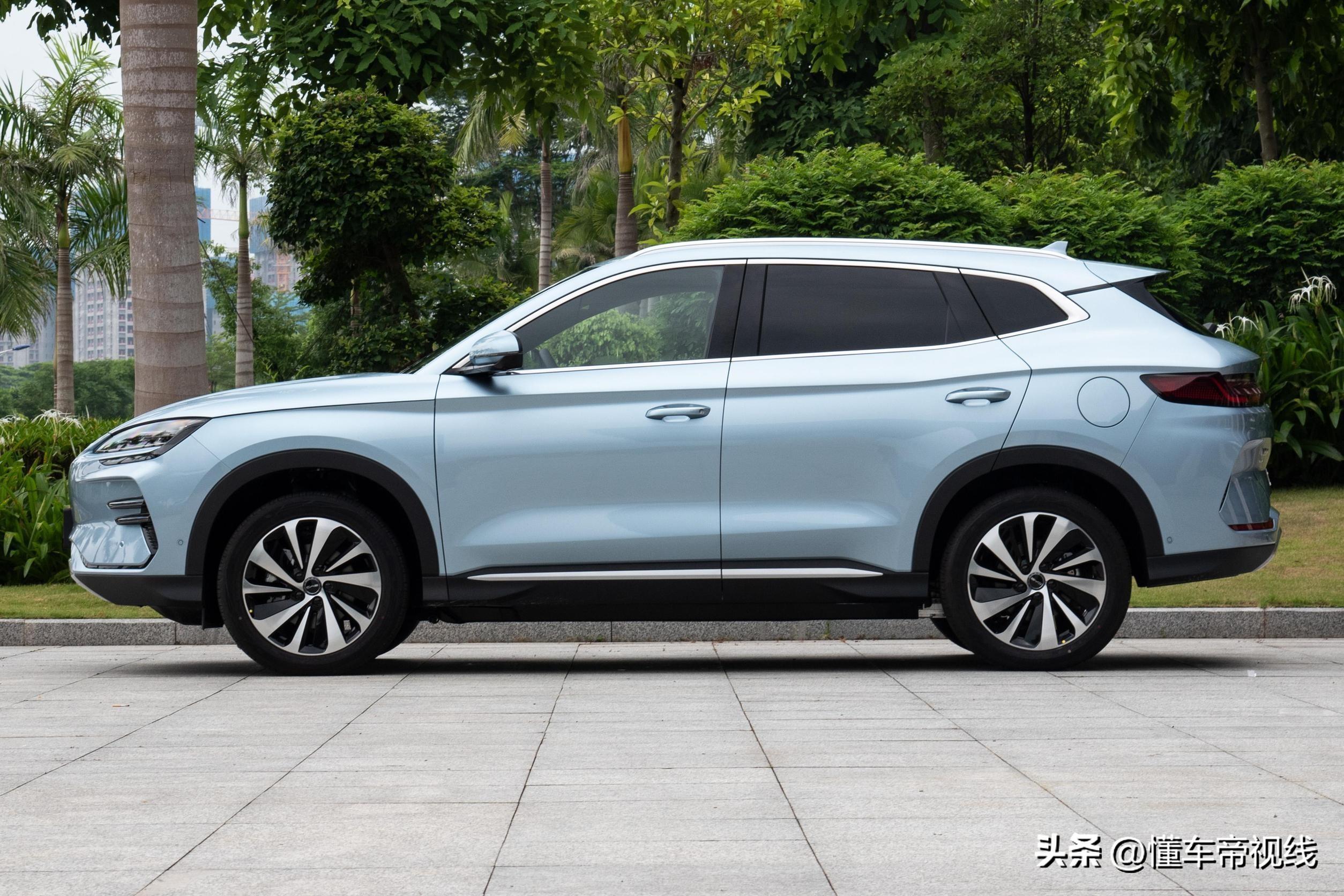 新车 | 12.98万元起售，DM-i增71公里版本，比亚迪宋PLUS荣耀版上市-比亚迪宋plus尊荣型