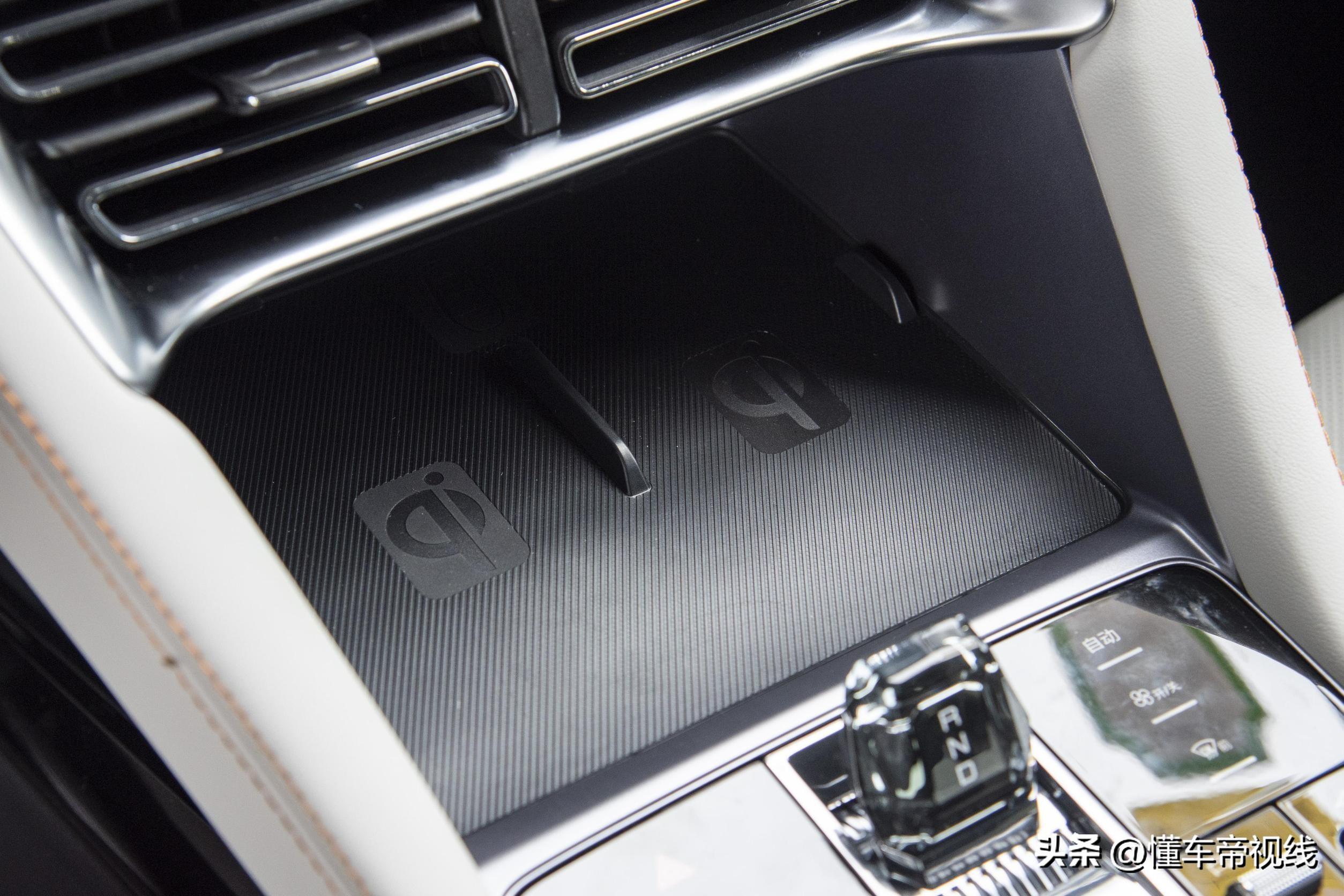 新车 | 12.98万元起售，DM-i增71公里版本，比亚迪宋PLUS荣耀版上市-比亚迪宋plus尊荣型