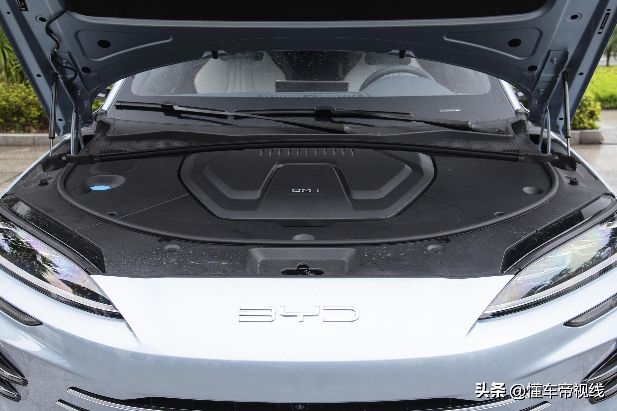 新车 | 12.98万元起售，DM-i增71公里版本，比亚迪宋PLUS荣耀版上市-比亚迪宋plus尊荣型