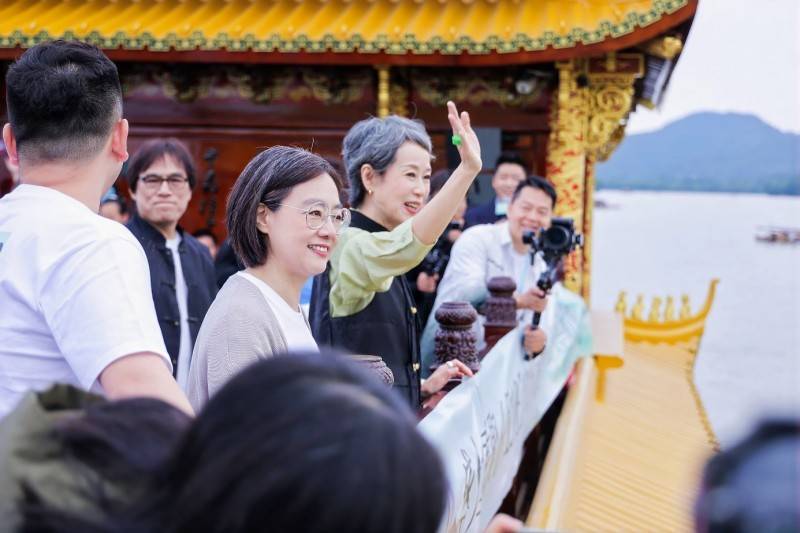 稳健布局演出市场，遥望科技将举办“新白娘子传奇30年演唱会”-遥望集团签约艺人