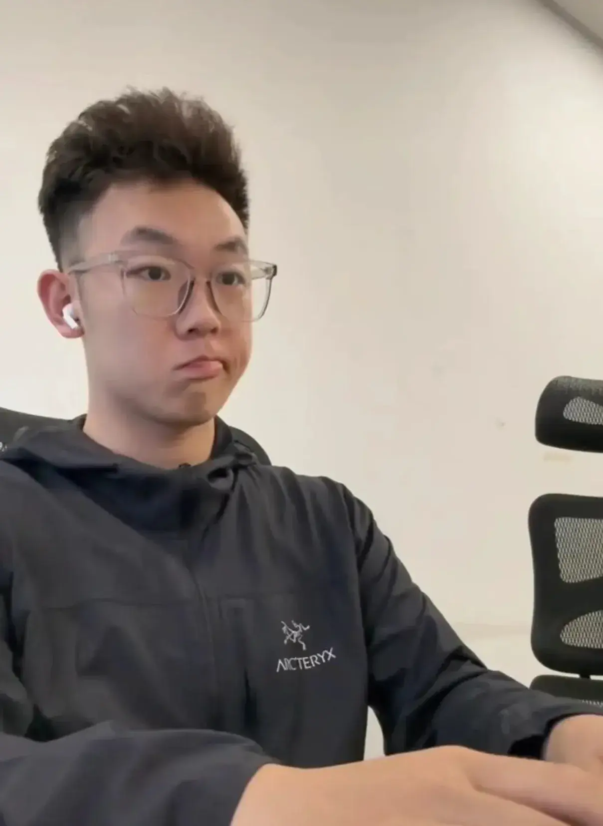 中信建投实习生炫富、泄密，身份被扒，公司回应，疑父亲背景强大-中信建投怎么样 知乎