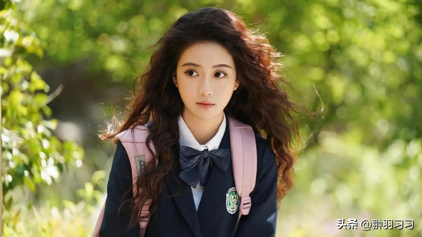 令人窒息！大二女生卧室被父母装监控，离家出走前报警寻求帮助-爸妈在家里装监控犯法吗