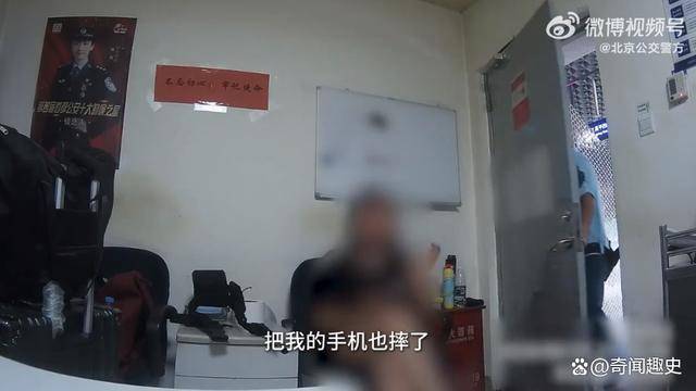 原创            大二女生卧室被父母安装摄像头，最终父母同意拆除卧室里的摄像头-房间被父母装了摄像头