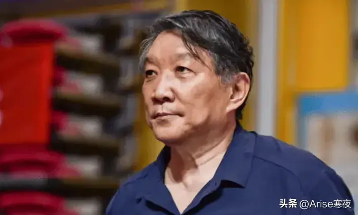 中国男篮大变革！国手不再邀请制，宫鲁鸣出山推动“三从一大”-中国男篮主教练宫鲁鸣身高多少