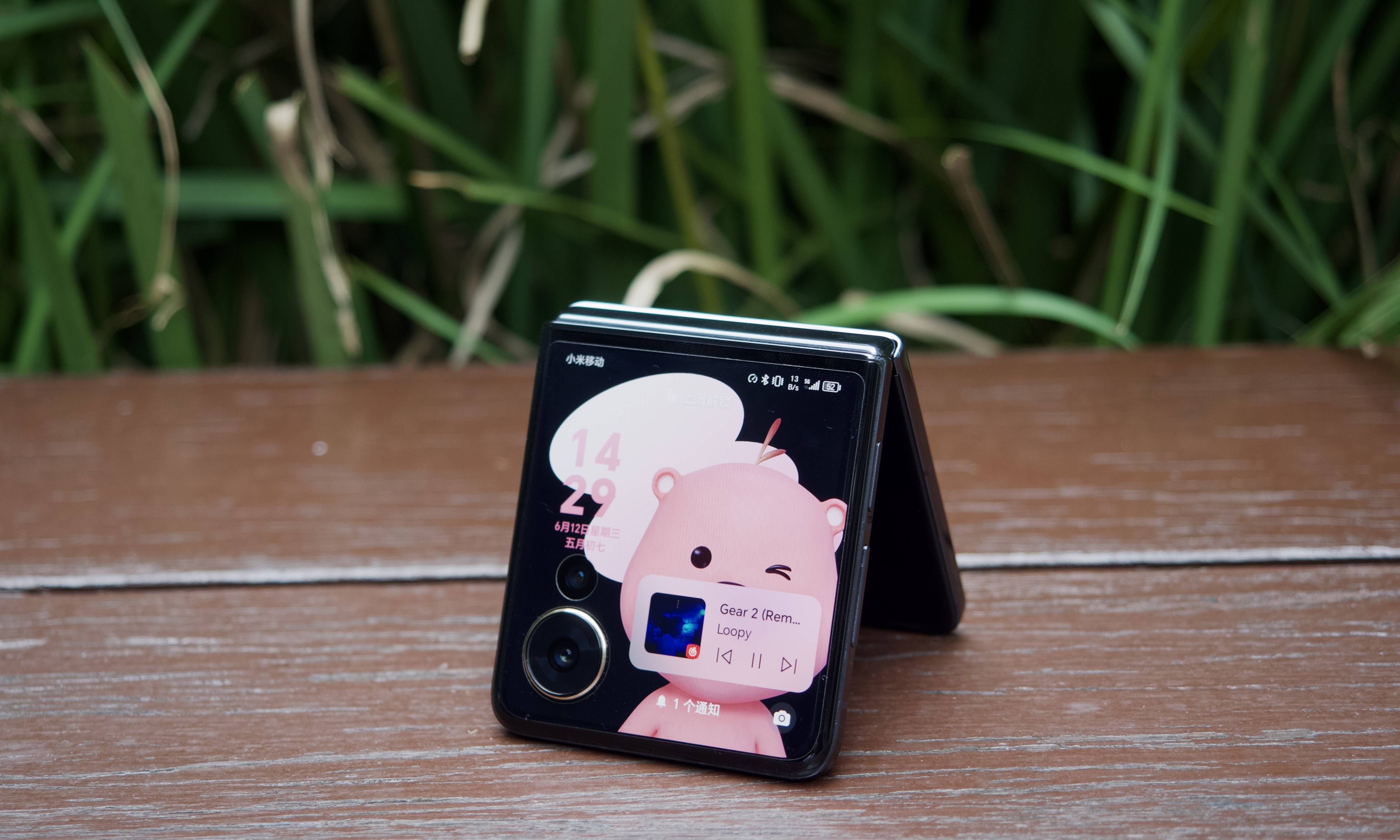 华为nova首款小折叠将至，低定价剑指小米荣耀？-华为折叠小屏手机有哪些