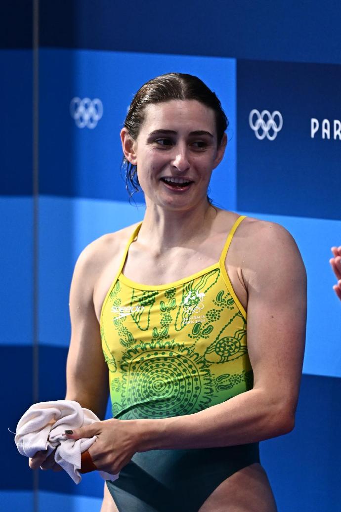 巴黎奥运陈艺文跳水金牌？广州塔为陈艺文亮灯？要被全红婵笑死了-陈艺文夺3米板冠军