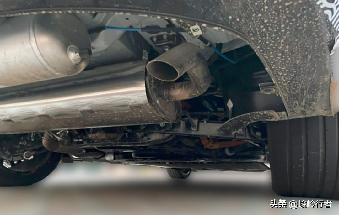 华为系三款新车曝光：享界S9推增程版，问界M8卖多少钱？-华为新品汽车发布会2023年