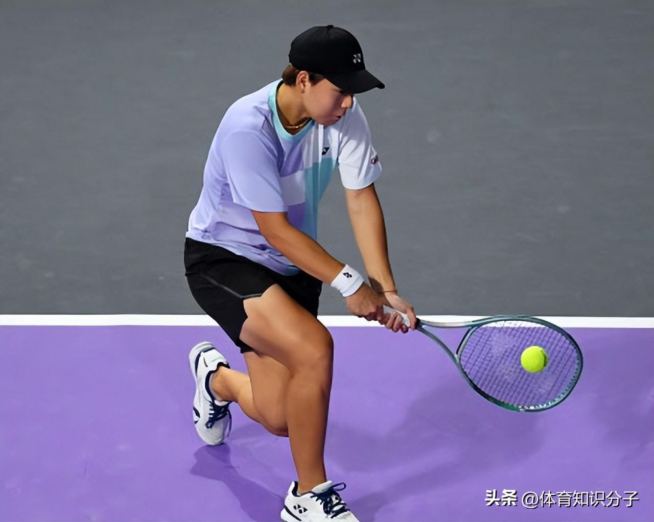 0比2被横扫出局！21岁女网金花无缘8强，网友：难成郑钦文好帮手-0比0会点球吗