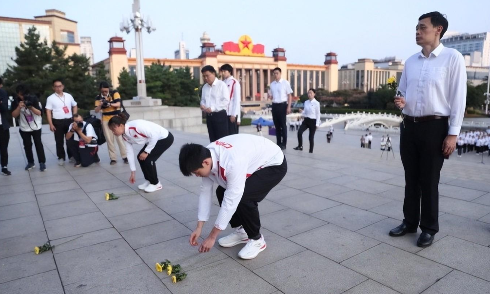 笑喷!潘展乐被问接下来目标:先把你们记者应付过去 我再好好放松-潘展鸿律师事务所