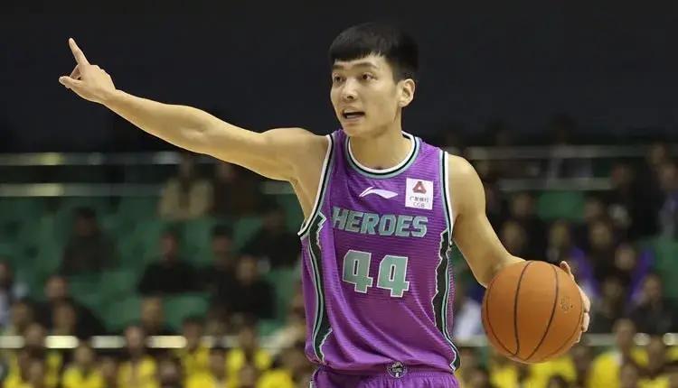 6人得分上双，高诗岩伤退，山东高速104-88福建，两胜1负结束夏联-高诗岩转会山东年薪