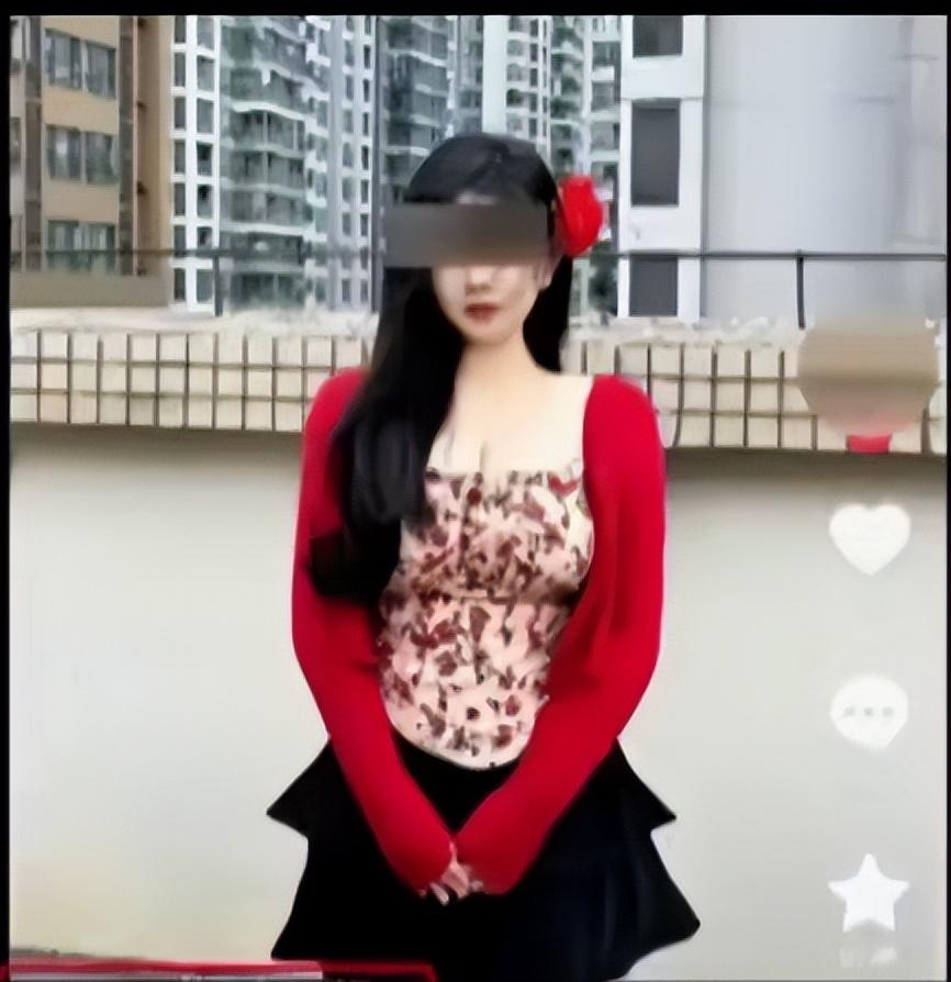 一男子遭美女“色诱”，贷款60万搭赏她做榜一大哥，现送外卖还债-小伙被美女撞到是什么电视剧