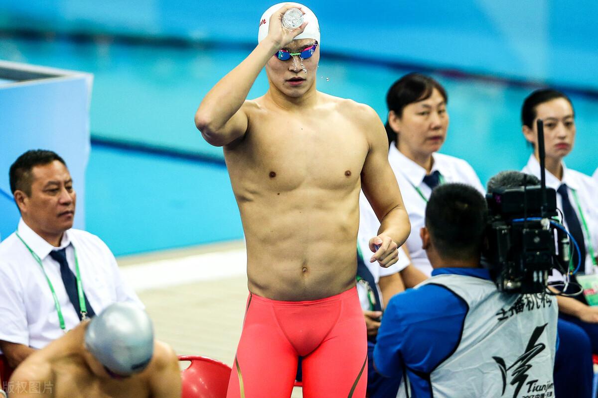 对标奥运，全国游泳争霸赛成绩堪忧！中国泳军只能期待孙杨？德国权威专家：孙杨有足够理由参加东京奥运会-2021年中国游泳争霸赛