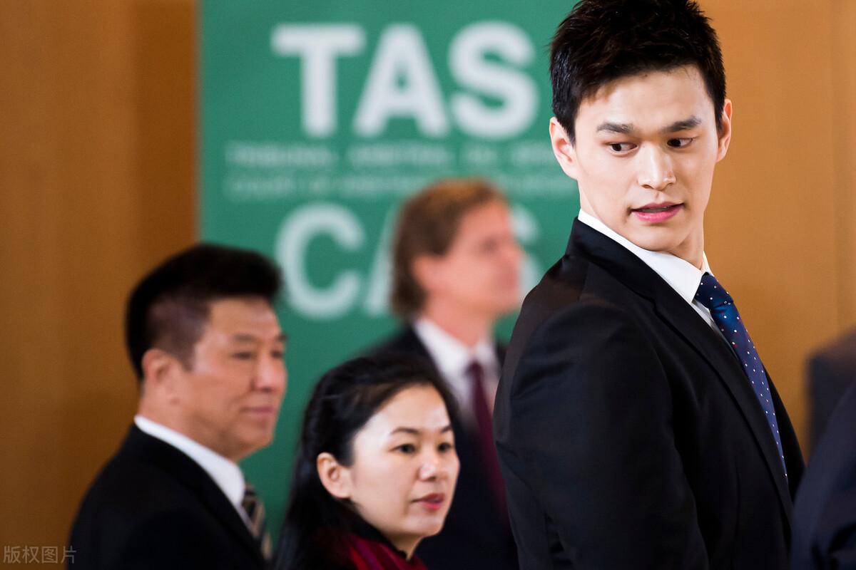 对标奥运，全国游泳争霸赛成绩堪忧！中国泳军只能期待孙杨？德国权威专家：孙杨有足够理由参加东京奥运会-2021年中国游泳争霸赛