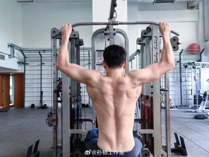 孙杨400米自由泳纪录12年未破，德国选手夺金仍差1秒-孙杨400米自由泳决赛