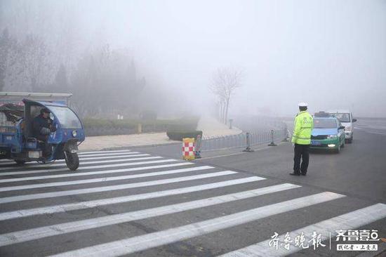 德州交警启动恶劣天气应急预案保障大雾天气交通安全-交警恶劣天气应急预案范文