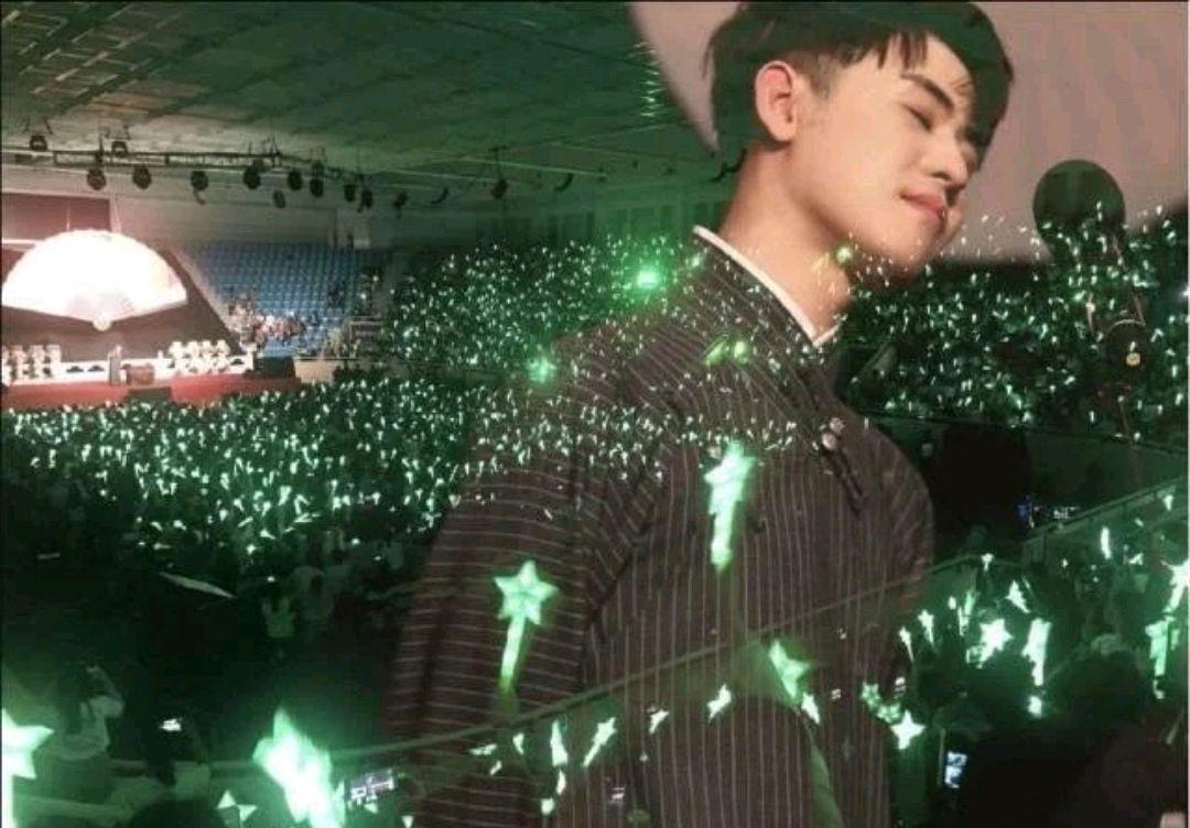 张云雷的流量源于实力，不是颜值，而是那份对传统热爱尊敬的心-张云雷是流量还是实力