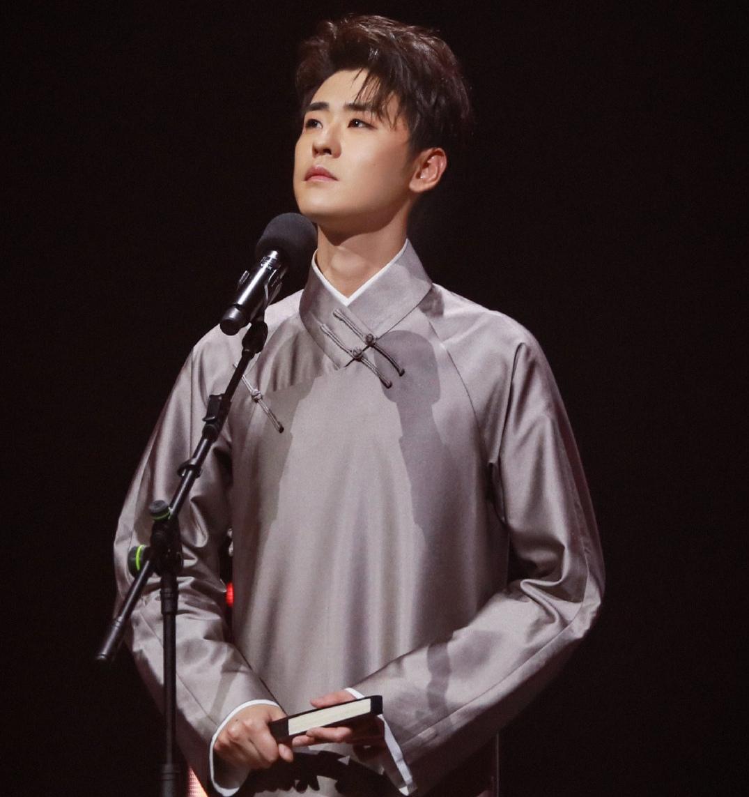 前行的路上，张云雷已经3次追星成功-张云雷和粉丝默契