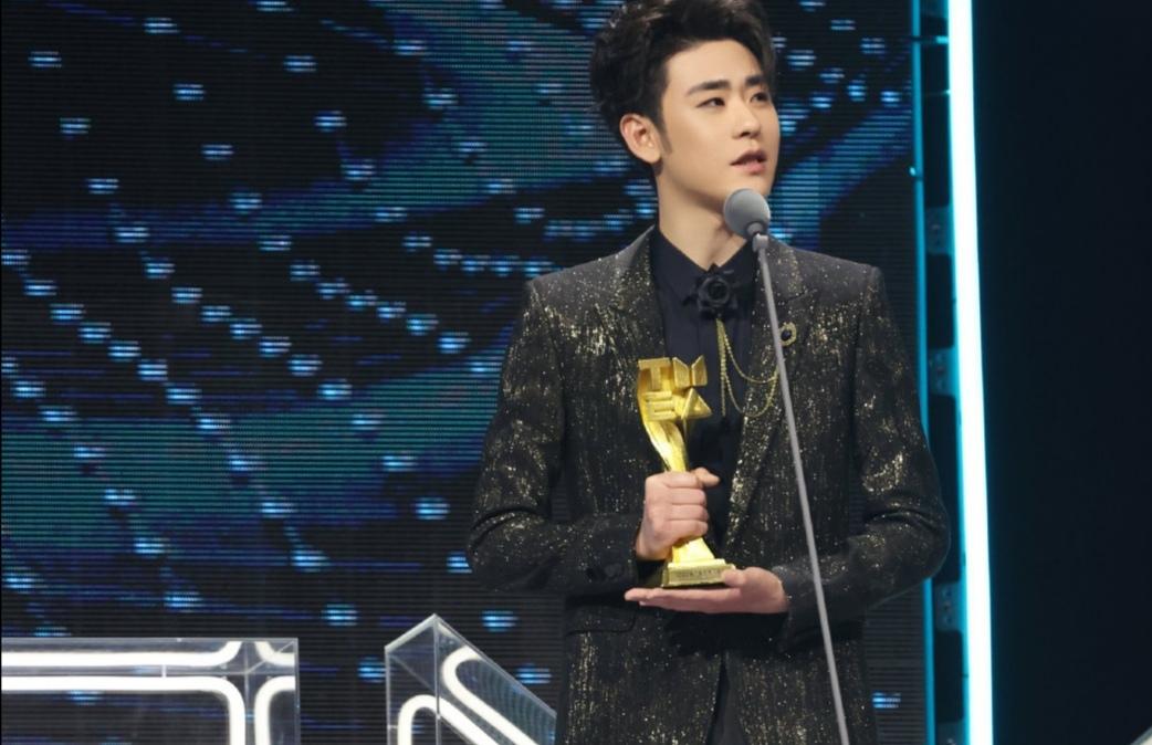 前行的路上，张云雷已经3次追星成功-张云雷和粉丝默契