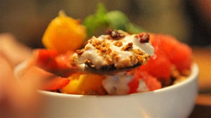 网红酸奶Blueglass被曝喝完后严重腹泻，回应：因人而异-blueglass酸奶热量表