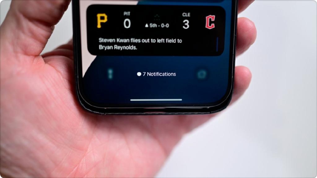 iPhone 16 Pro Max 新机壳曝光，真的很大！-iphone pro max手机壳