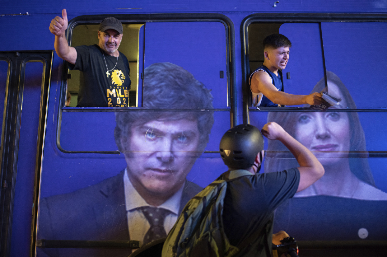 “米莱当选，阿根廷富人们很兴奋”-效力过ac米兰的阿根廷球员