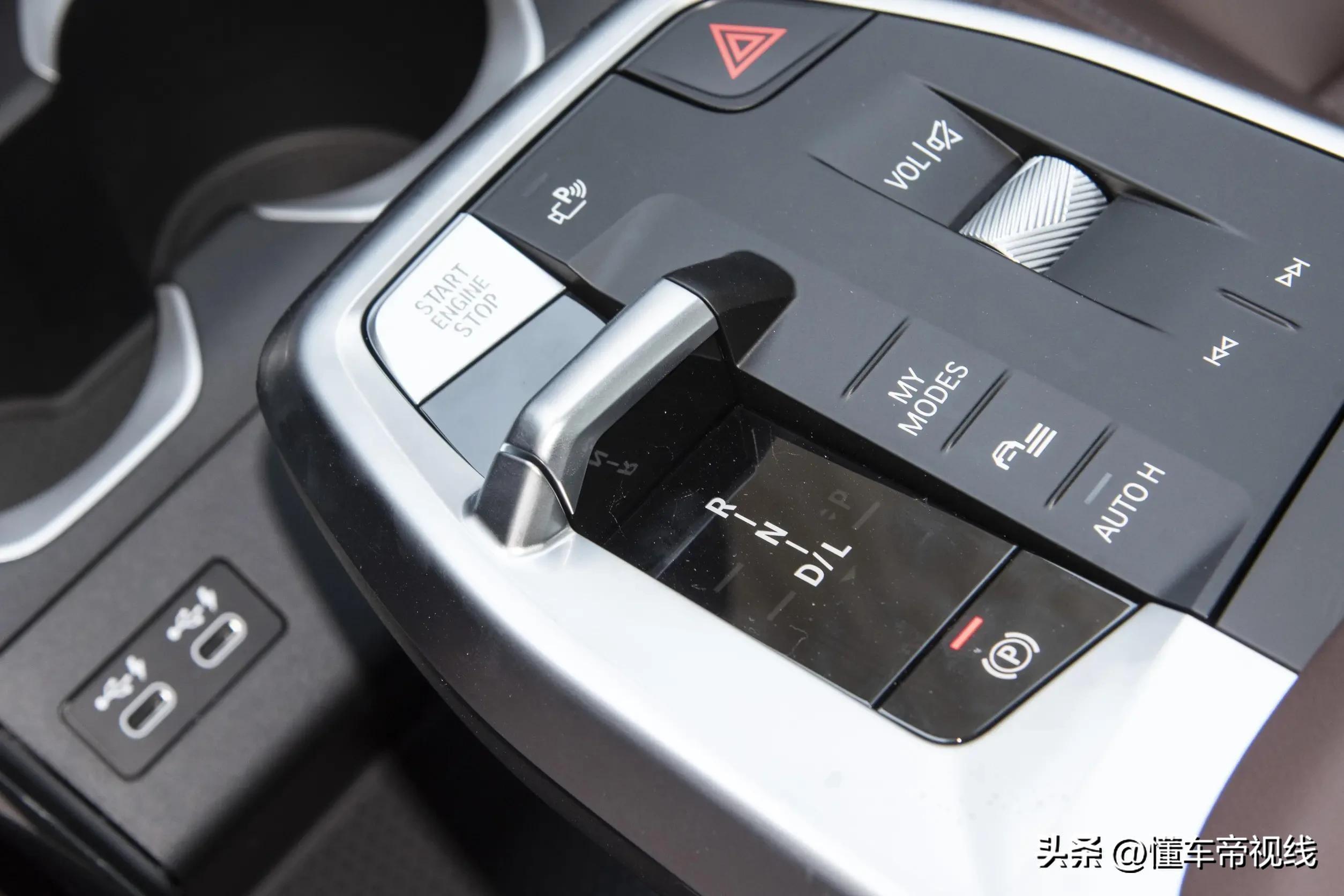 新车 | 标配前排座椅加热/5G网络，2025款宝马X1海外标轴版发布-宝马x1最新改款