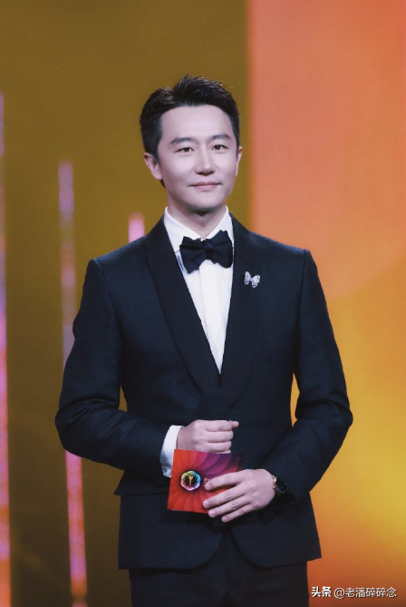 一夜之间，黄轩从单身汉变成已婚男？我都懵了！什么时候结婚的？-黄轩有没有结婚