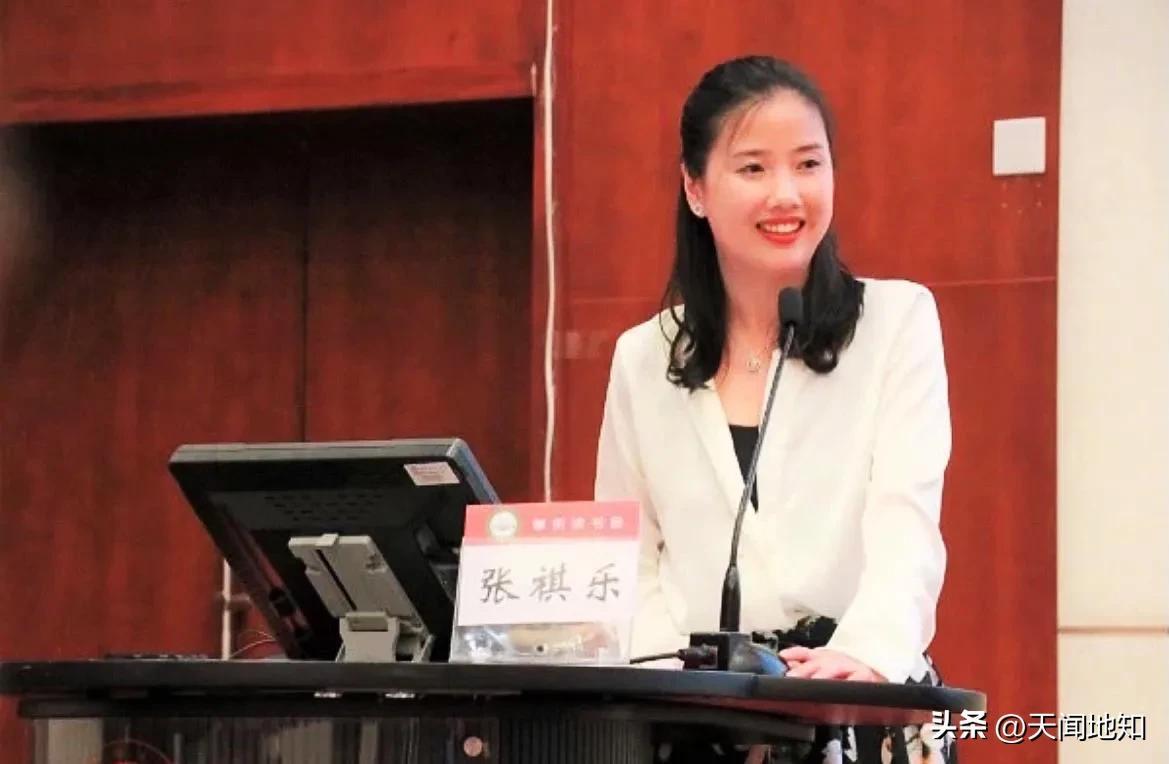 西南政法38岁女教授突然死亡，官方回应死因，知情者披露大量隐情-西南政法大学教授网红