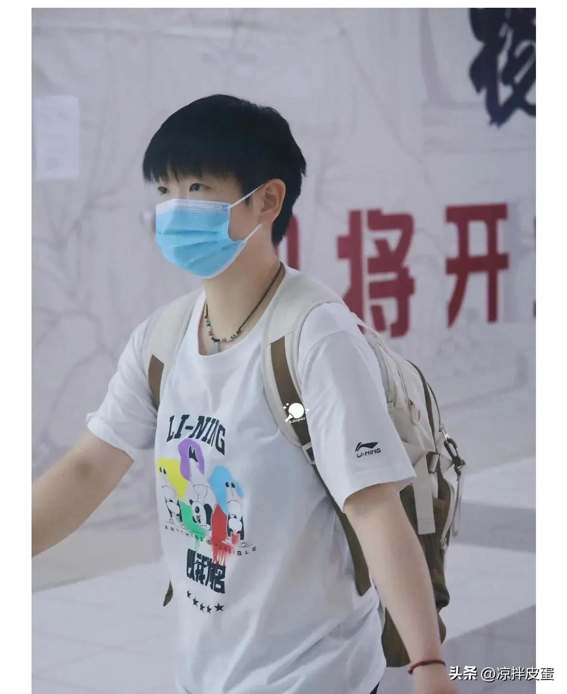 孙颖莎单独从澳门返石家庄过中秋节，王楚钦和大部队一起回京！-孙颖莎发微博感谢王楚钦