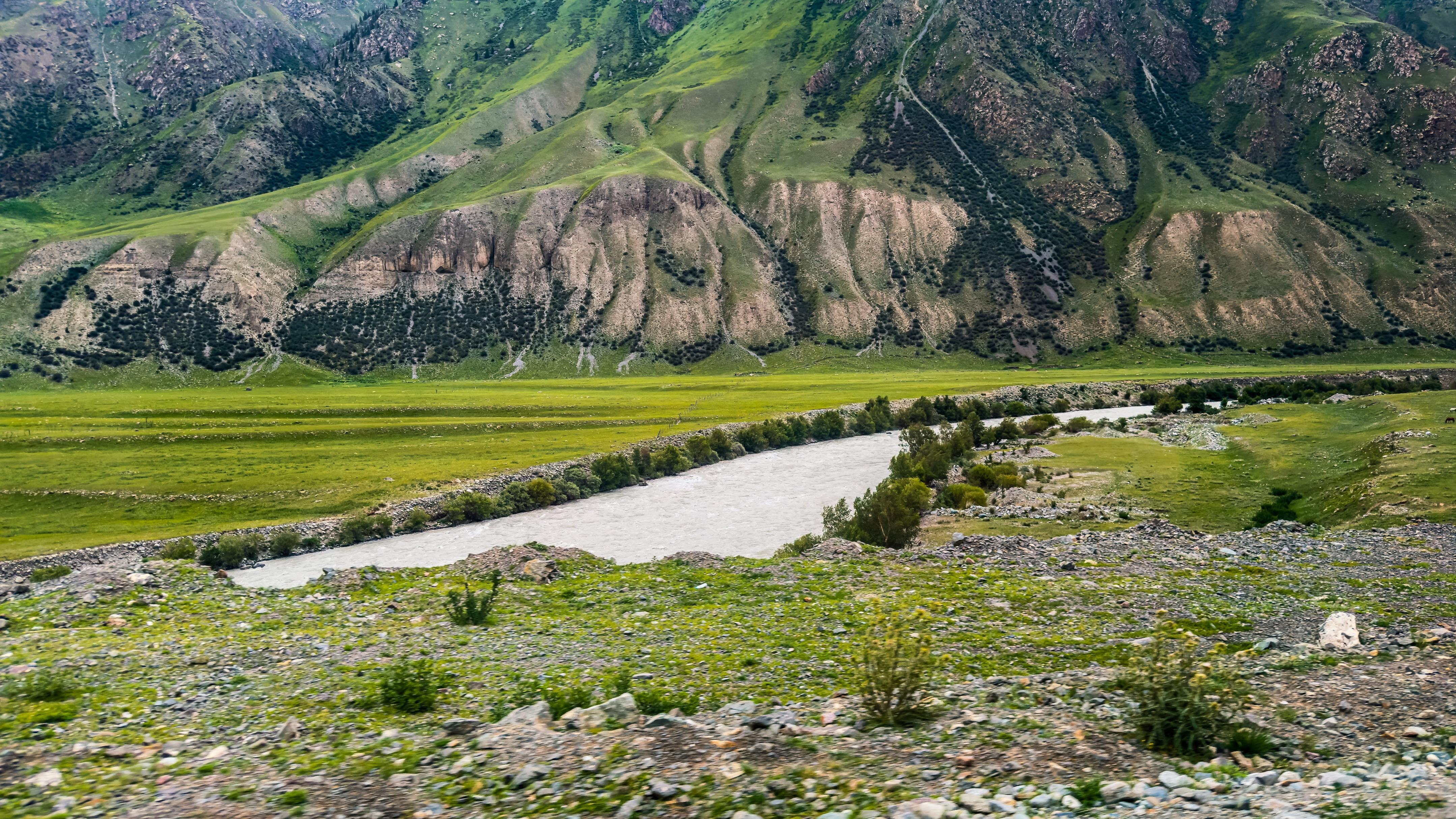 夏特大北线徒步日记--2024年7月15日-夏特峡谷简介