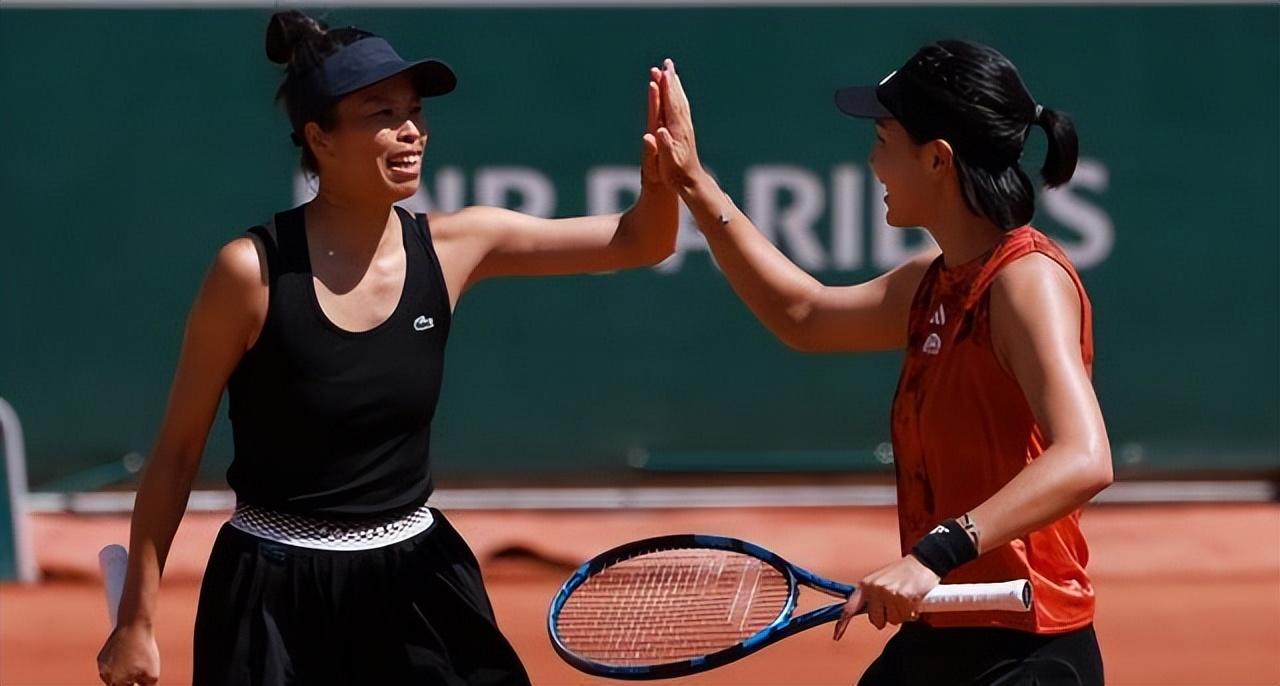 “海峡组合”重组！王欣瑜搭档谢淑薇战中网女双；9朵金花全出击-王欣瑜个人资料及照片