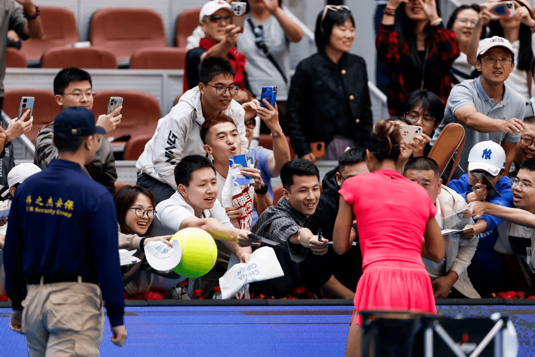 今晚，郑钦文本届中网首秀！-今晚郑钦文比赛直播哪里可以看