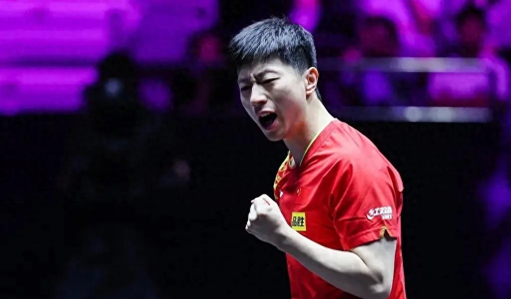 国乒最新战报！11-7，马龙决赛首胜，扳平比分，林诗栋连吃发球！-2021乒乓球比赛视频马龙