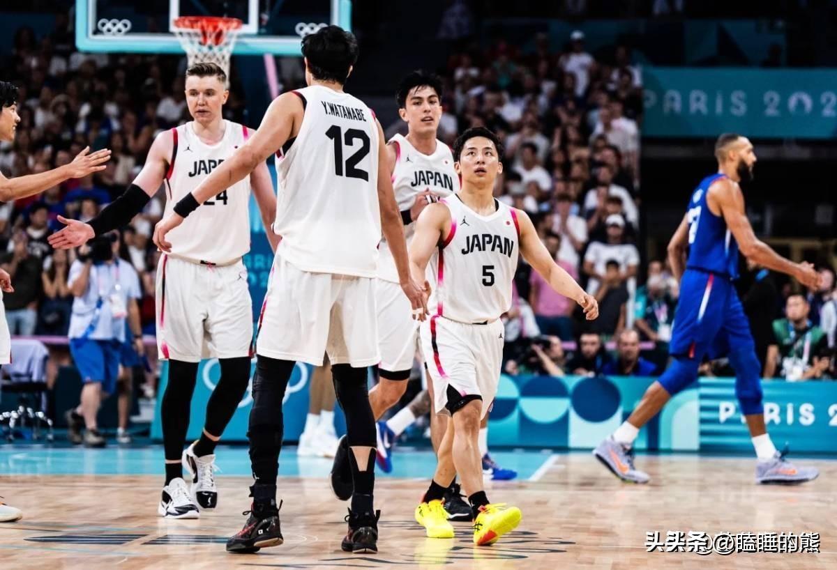 NBA现役最矮控卫河村勇辉，场上接连创造奇迹，场外也春风得意-nba最矮的控卫