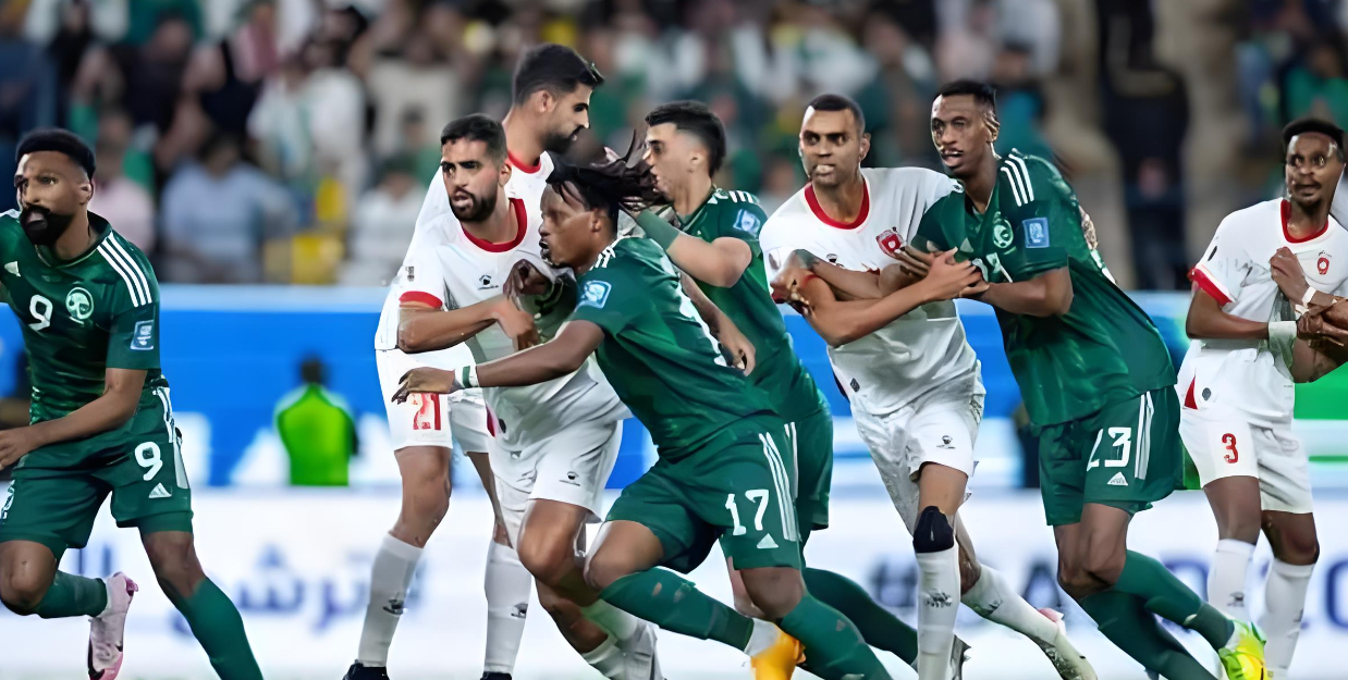 世预赛3大黑马！力压伊朗登顶！3战不败冲第2，顽强逼平亚洲第一-世预赛是啥