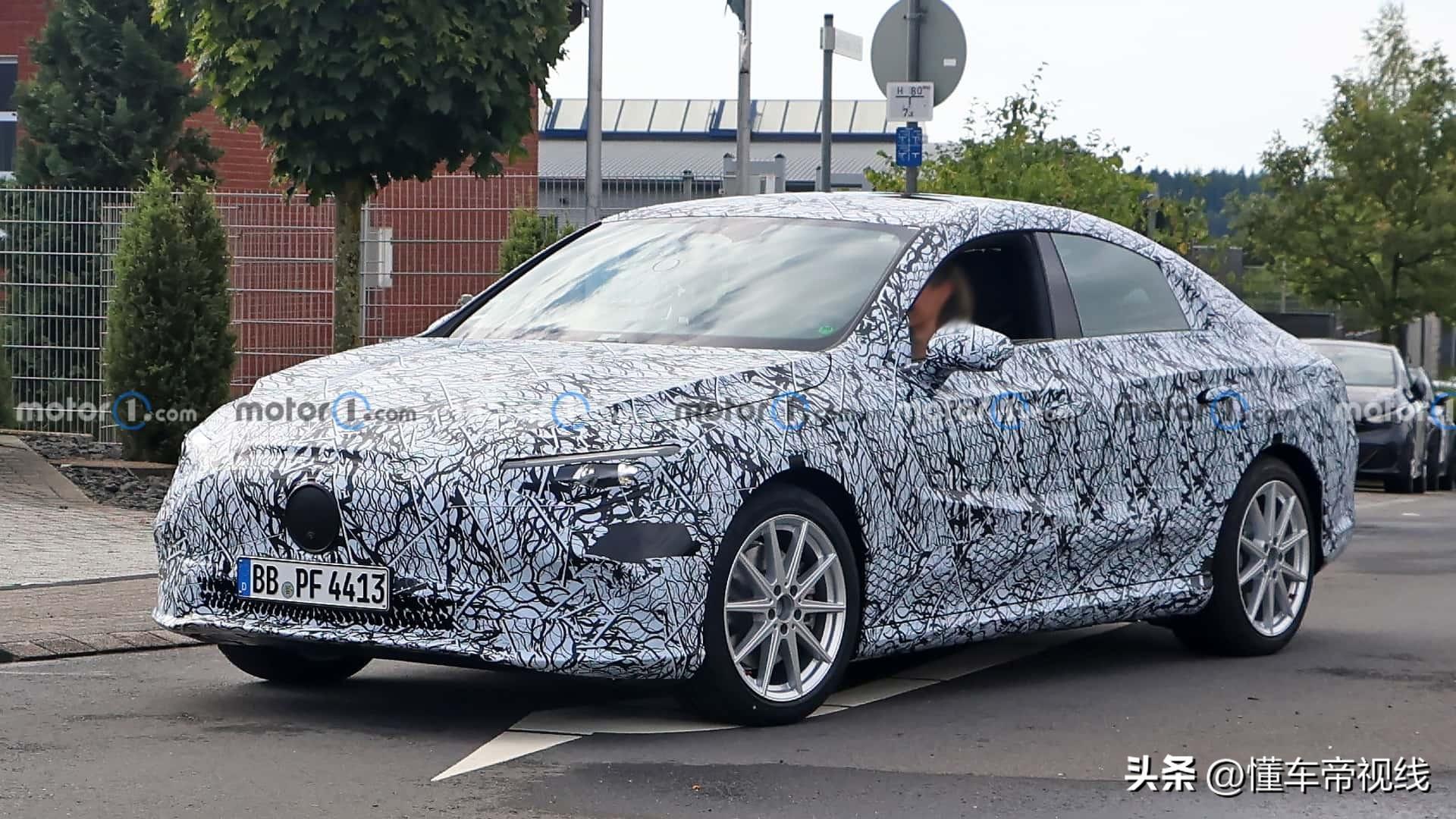 新车 | 800伏架构/或今年底发布，全新奔驰CLA纯电轿车预告图发布-奔驰cla概念车