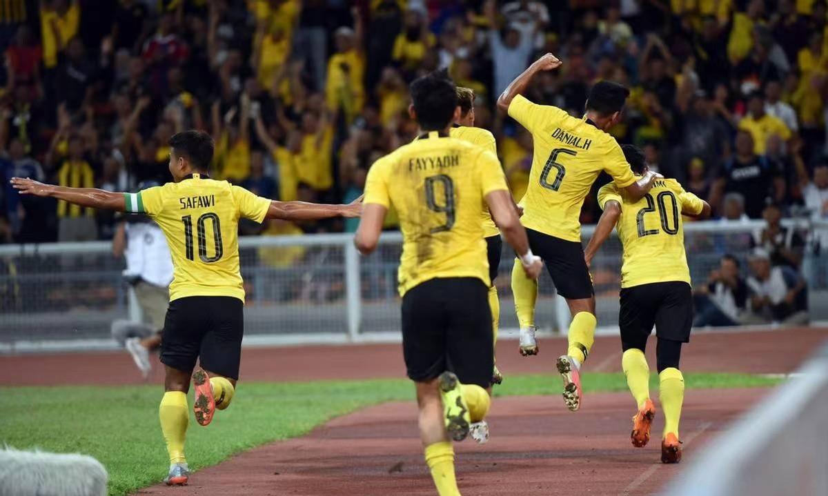 灰熊客场险胜步行者，年轻球员闪耀季前赛场-灰熊队2021比赛