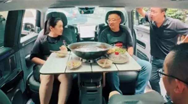 极氪MIX即将上市，定位5座中型MPV，会不会热卖？-极氪001汽车试驾