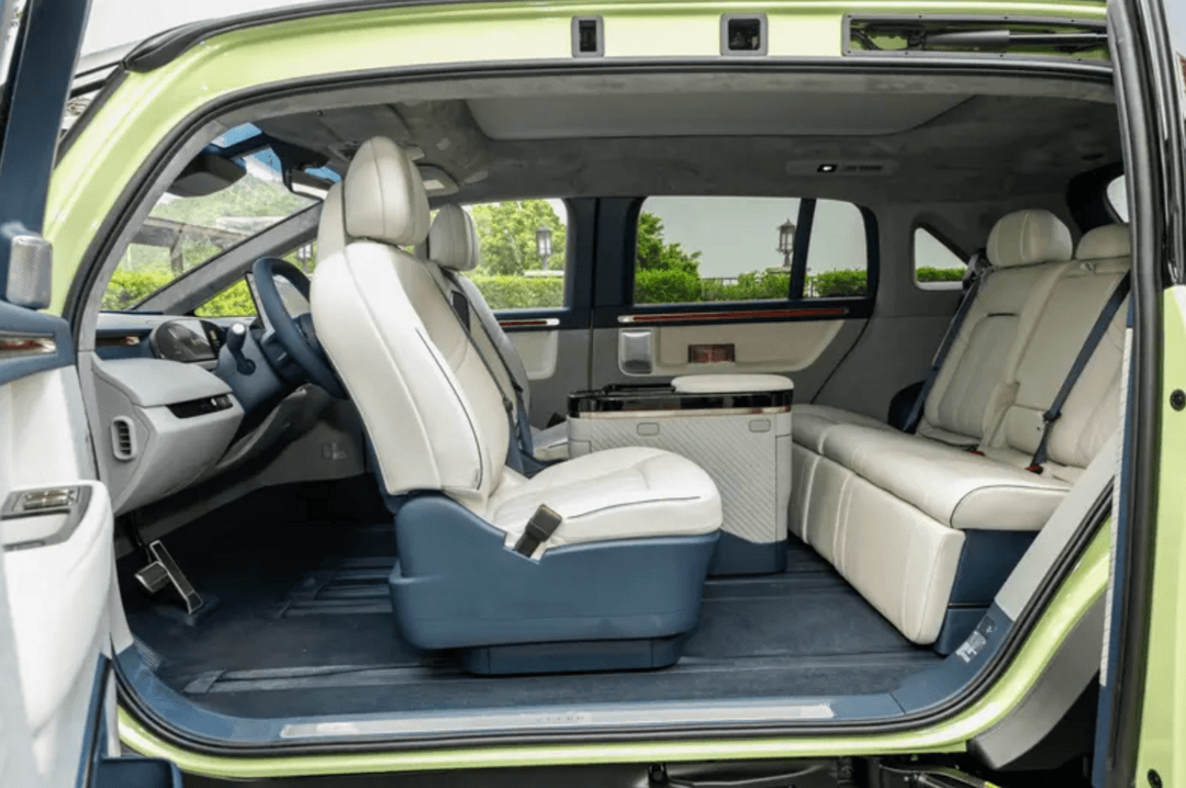 极氪MIX即将上市，定位5座中型MPV，会不会热卖？-极氪001汽车试驾